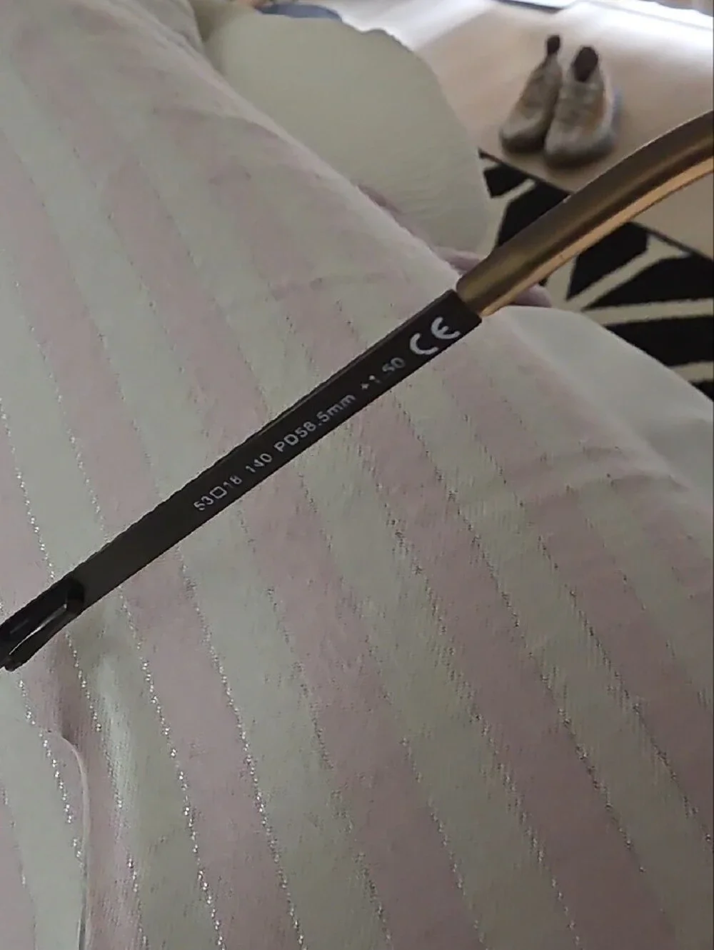 Foster Grant lightweight rimless